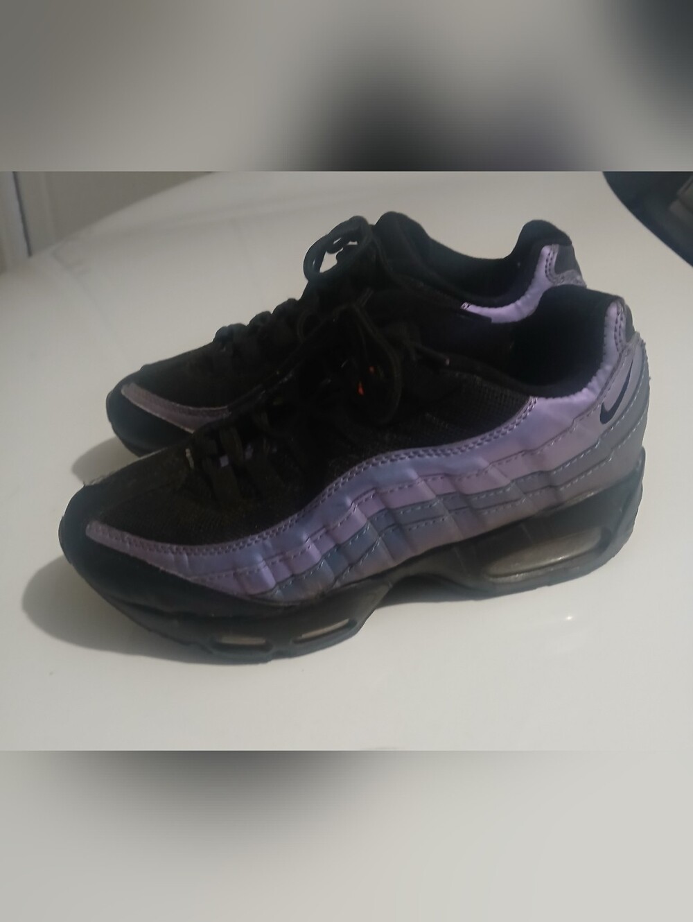 Women Nike Air Max 95 Throwback Future black and laser fuchsia size 7.